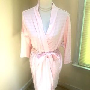 NWT Liz Claiborne Soft Pink Wrap Robe 🦋🐝🌸